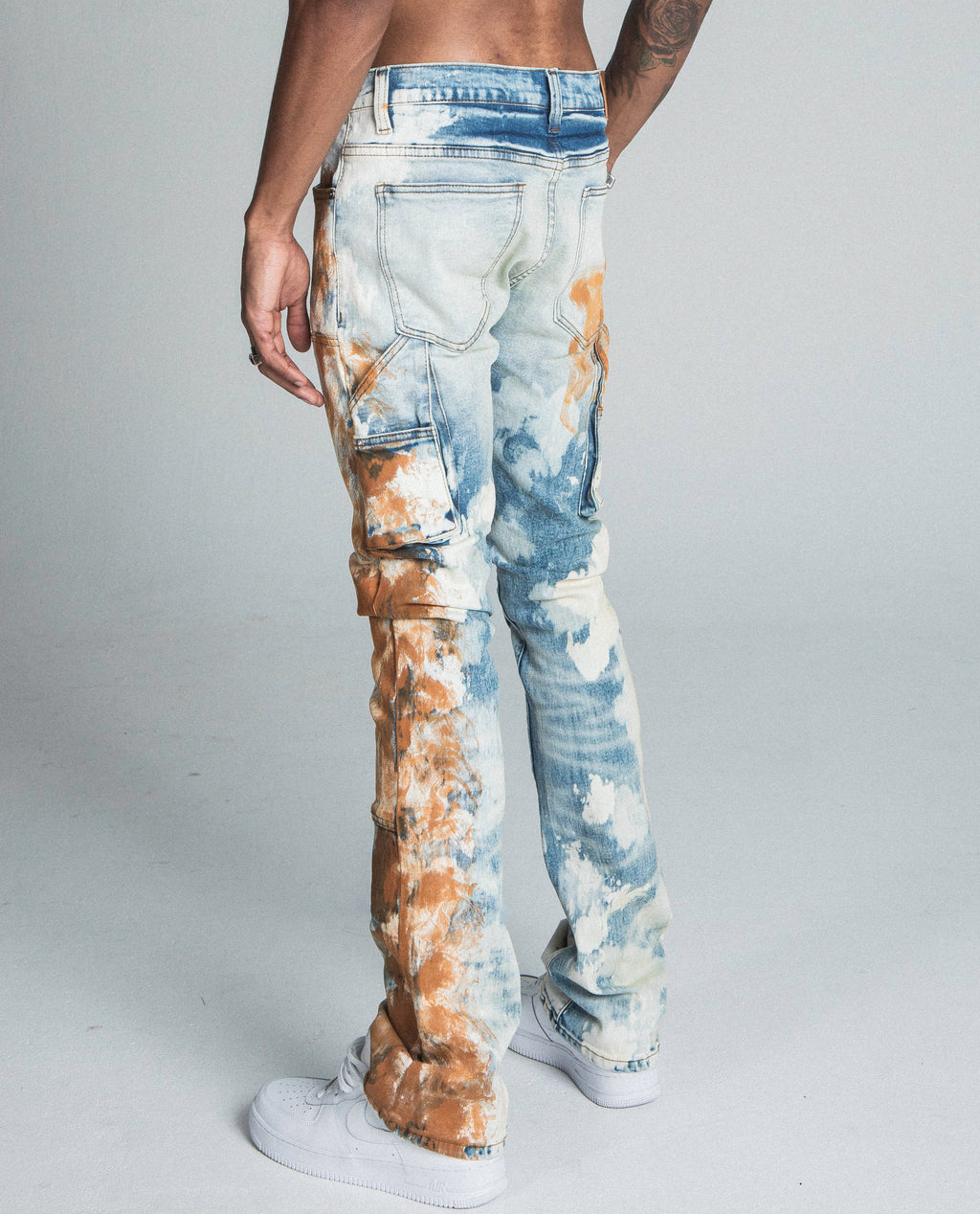 AJ19SK OIL PAINT STACKED JEANS