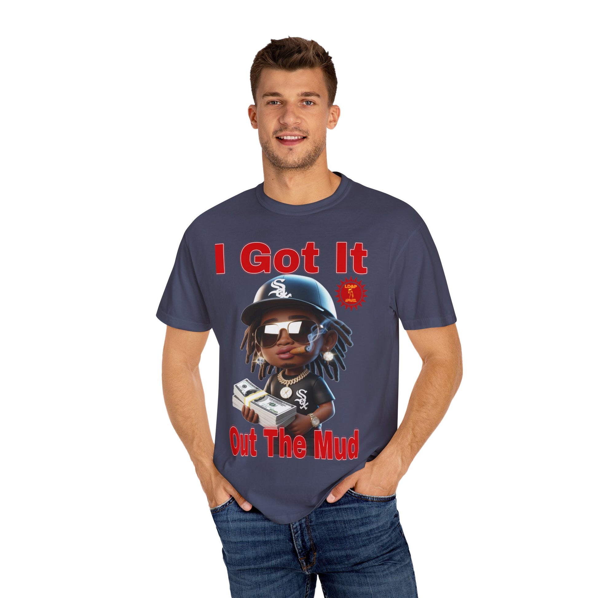 T-Shirt Out The Mud Hustler - Unisex Garment-Dyed