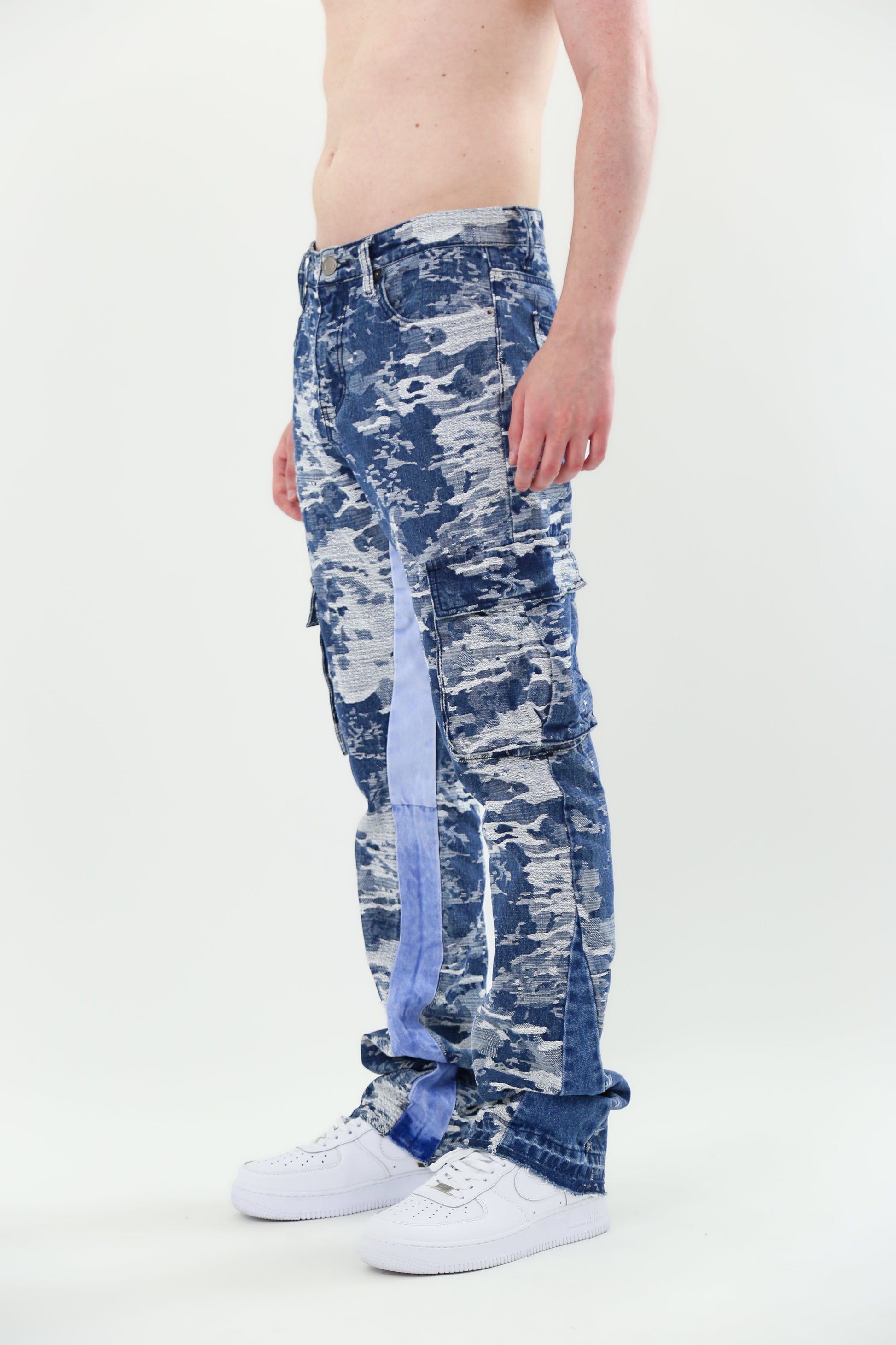 AJS695 BLUE CARGO JACQUARD STACKED JEANS